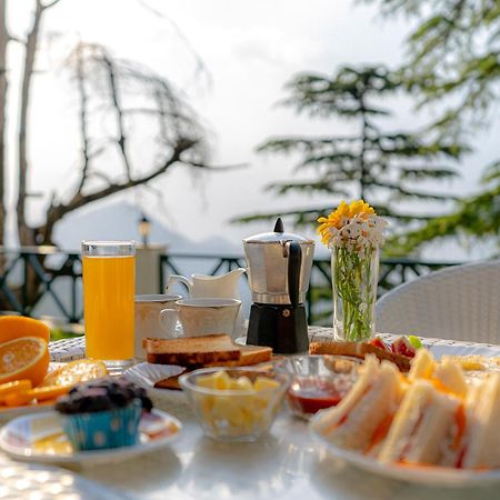 Stayvista Mellow Cottage Scenic View Near Mall Road 무소리에 외부 사진