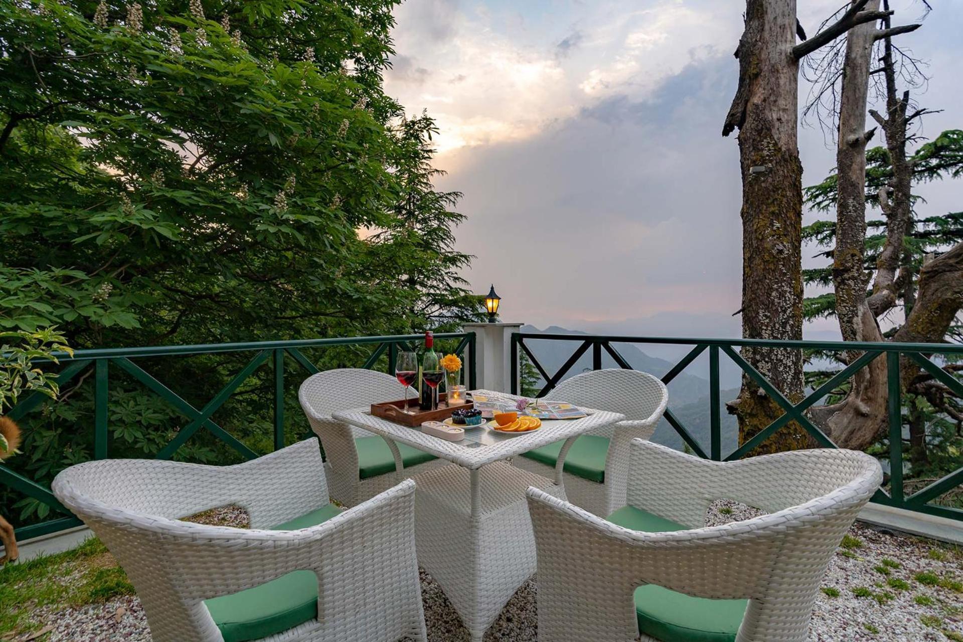 Stayvista Mellow Cottage Scenic View Near Mall Road 무소리에 외부 사진